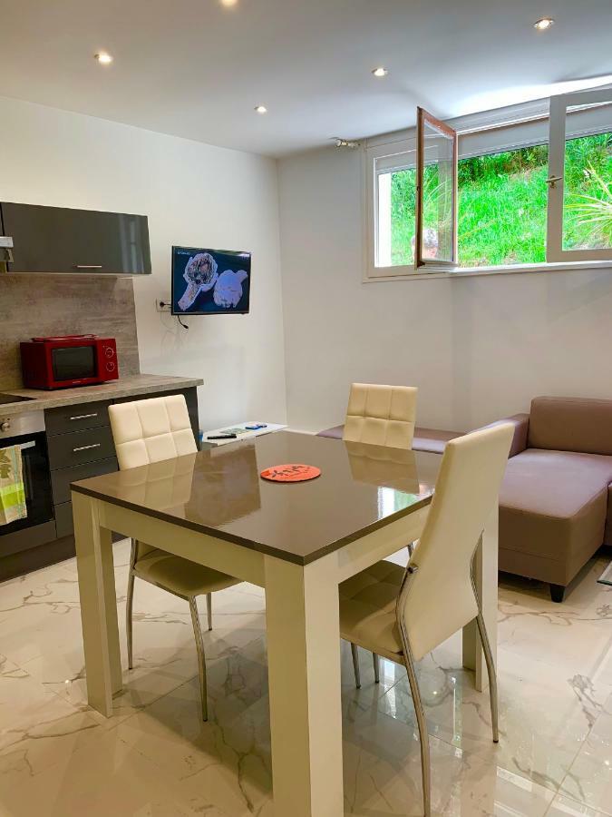 Appartement LesJardinsFleuris à Mandelieu Extérieur photo